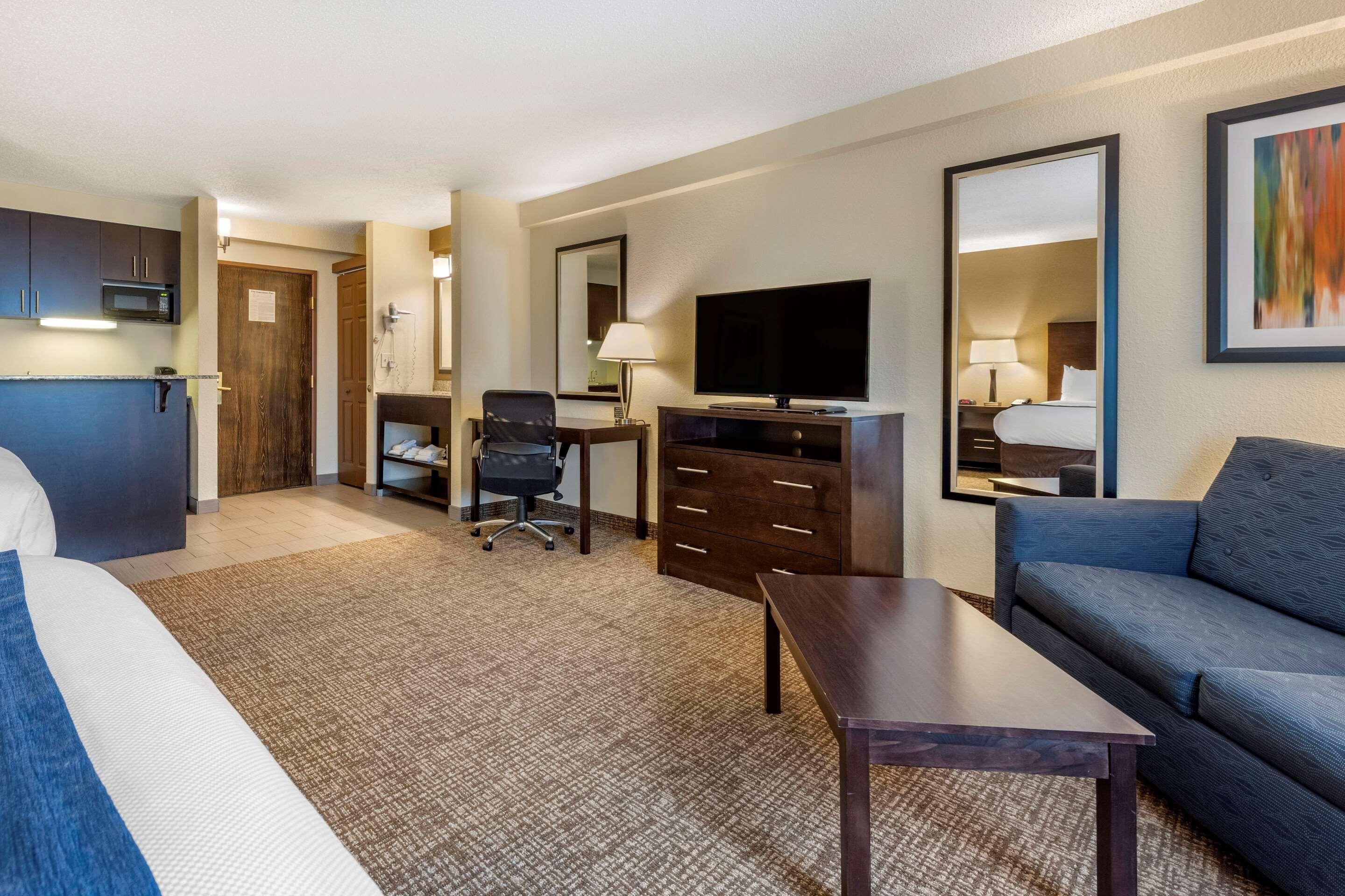 Comfort Inn & Suites Butler Dış mekan fotoğraf