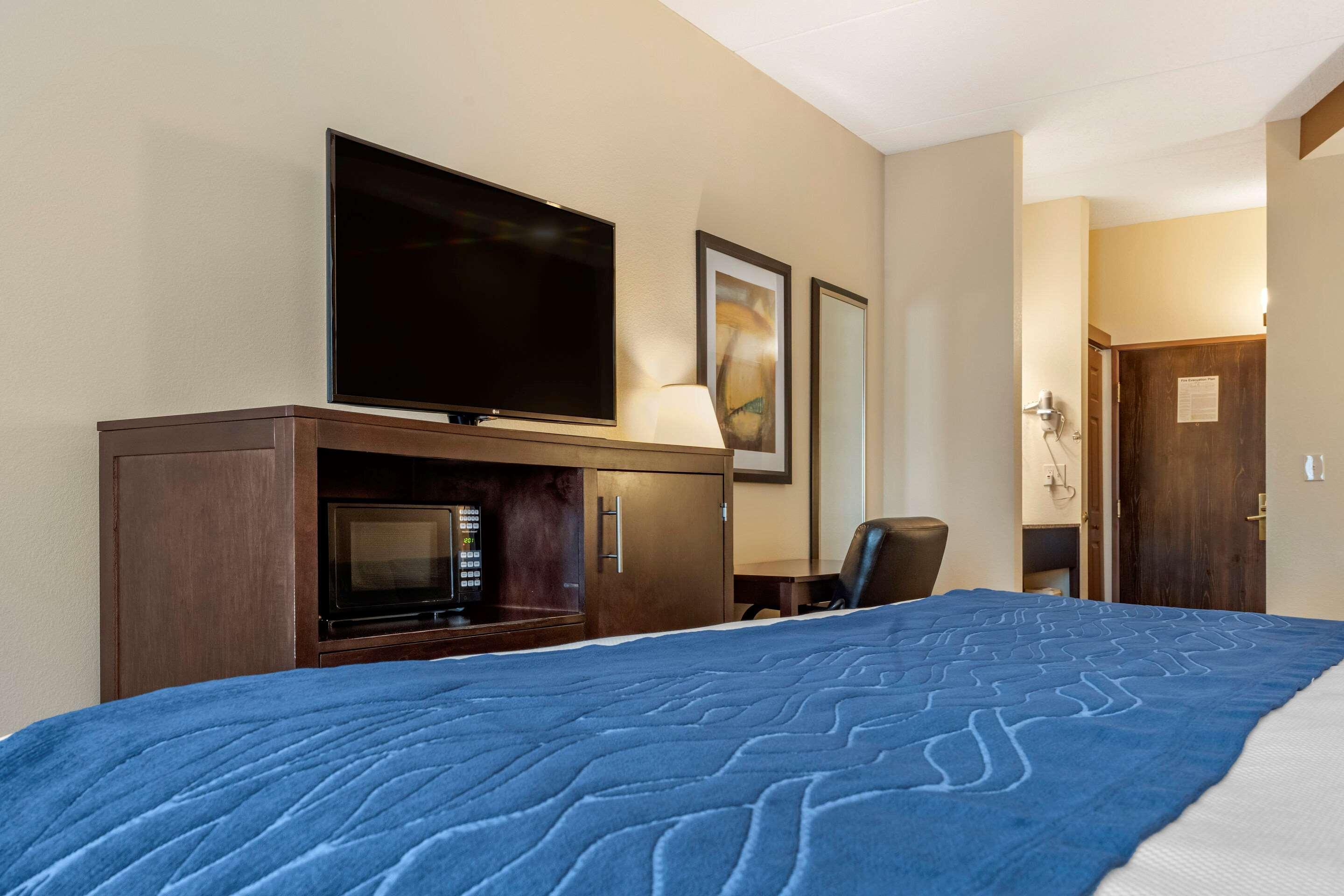 Comfort Inn & Suites Butler Dış mekan fotoğraf