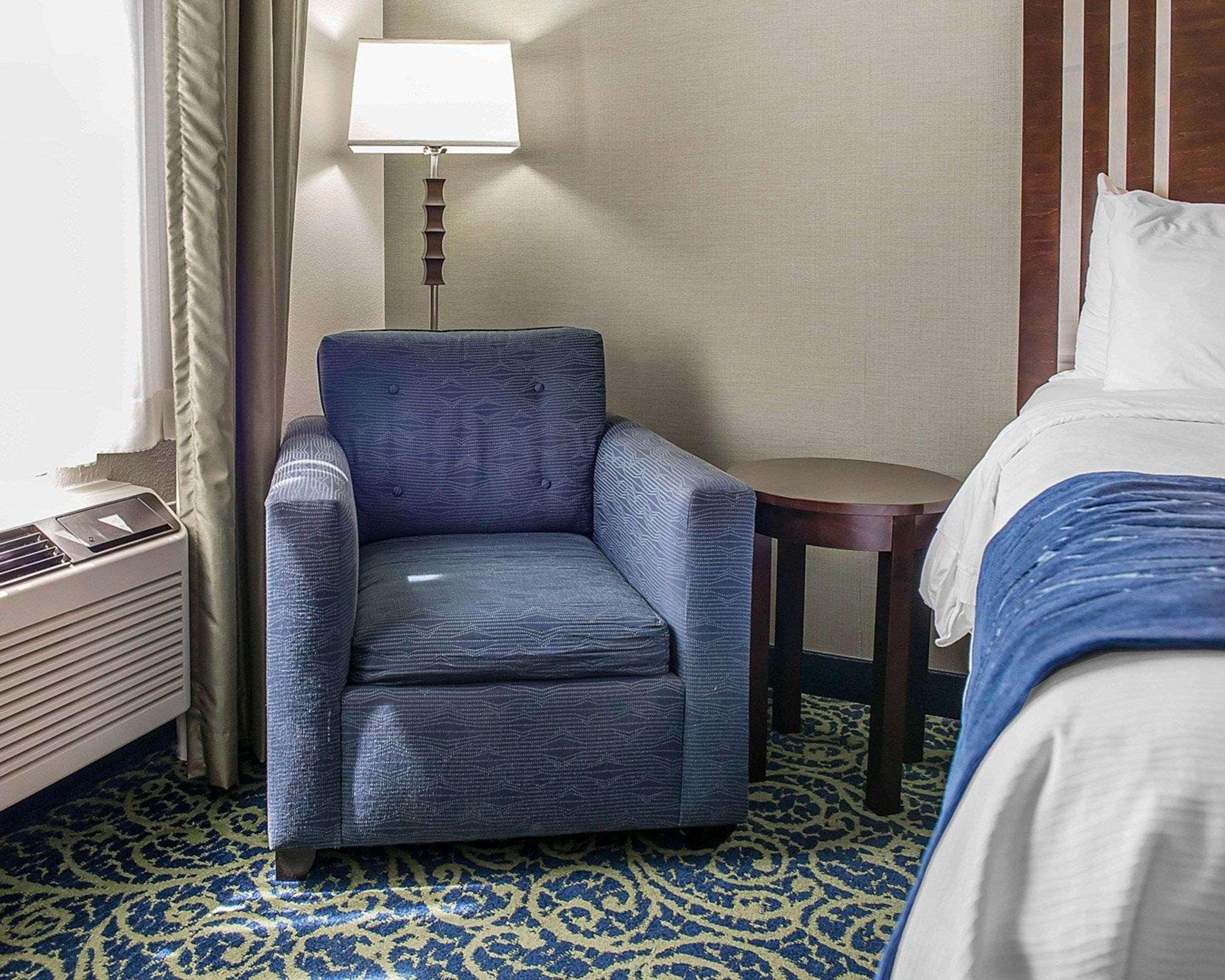 Comfort Inn & Suites Butler Dış mekan fotoğraf