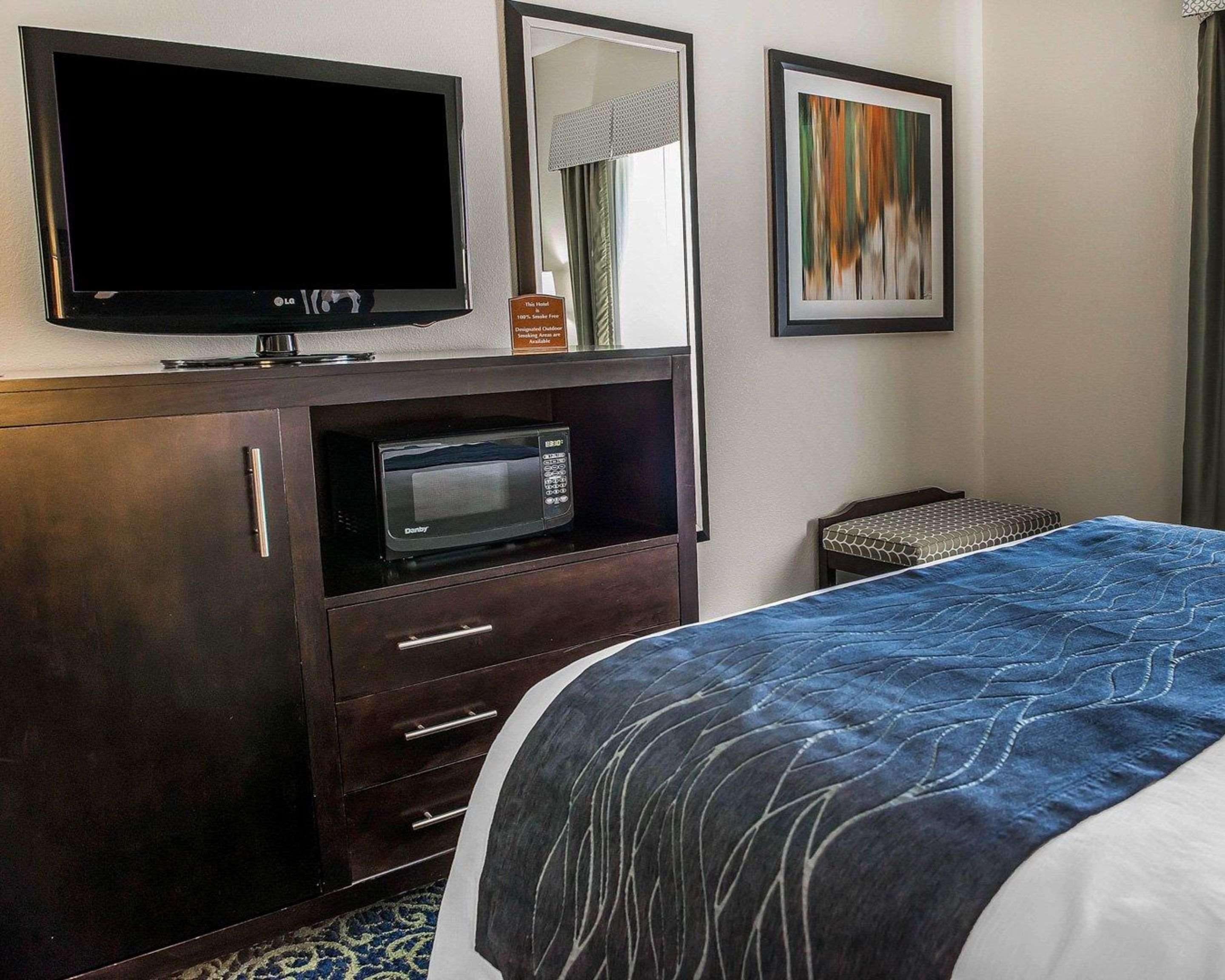 Comfort Inn & Suites Butler Dış mekan fotoğraf