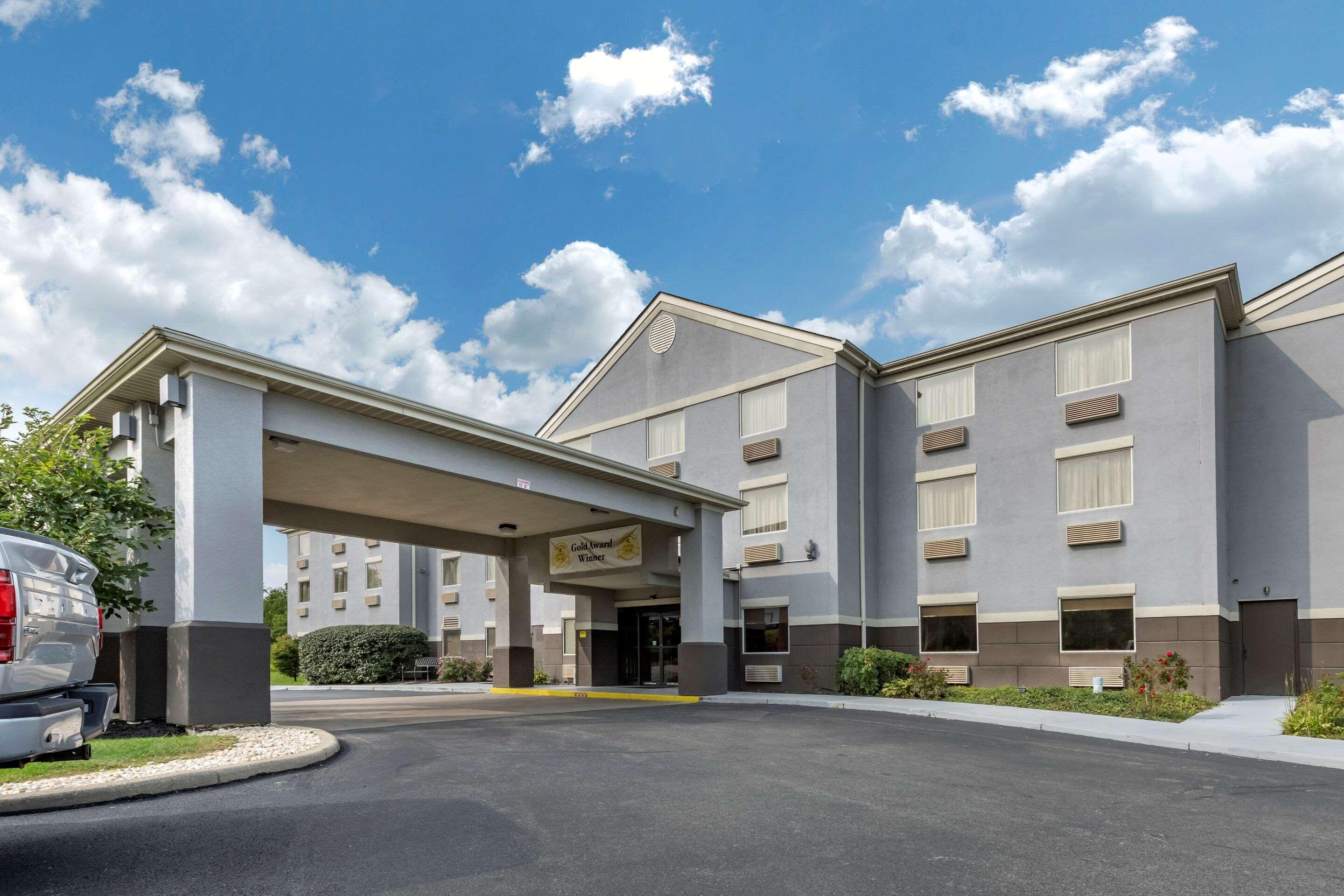 Comfort Inn & Suites Butler Dış mekan fotoğraf